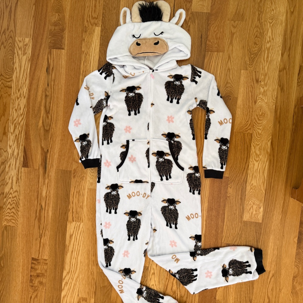 Holiday Time Women’s Medium Cow Union Suit with Hood Sleeper Fleece
